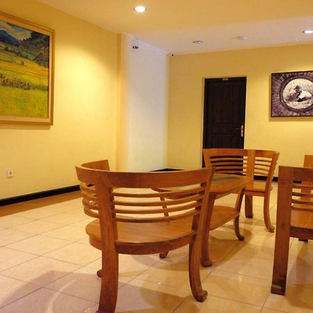 Hotel Intansari 덴파사르 외부 사진