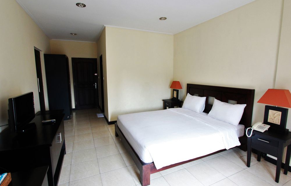 Hotel Intansari 덴파사르 외부 사진